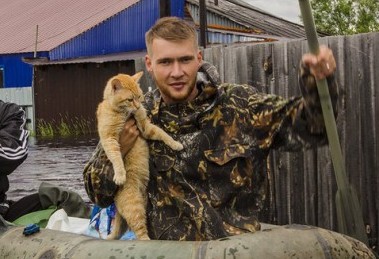 Спасение животных из затопленных дачных поселков Нижневартовска